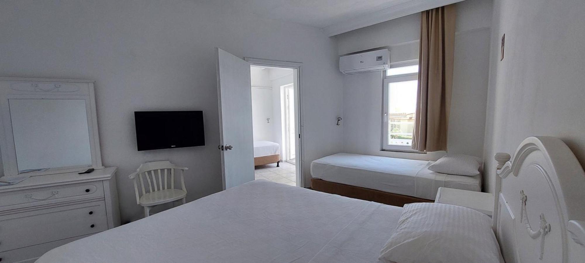 Uk Hotel Kiris 안탈리아 외부 사진